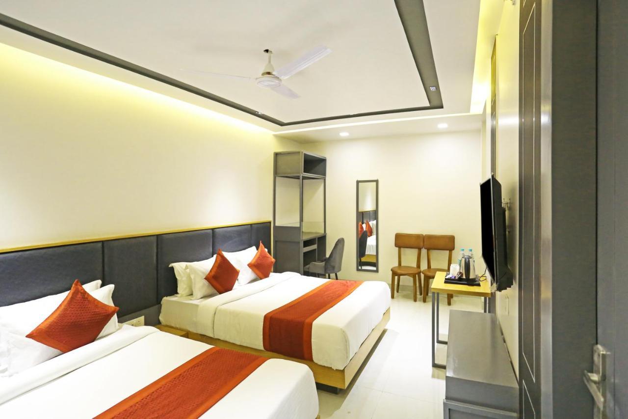 hotel apple in new delhi